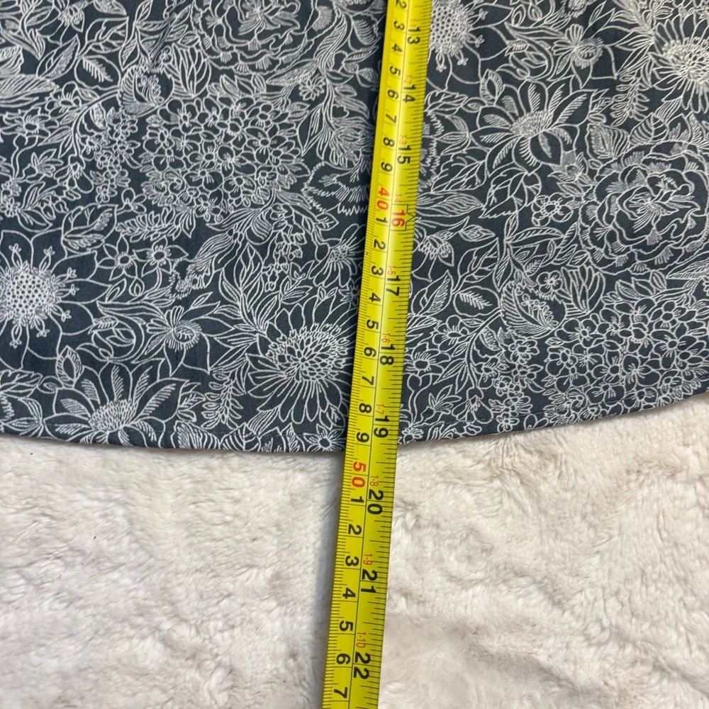 LOFT Mini Skirt Small Blue Grey Floral pattern in White Boho Lined Smocked Waist - Picture 13 of 13